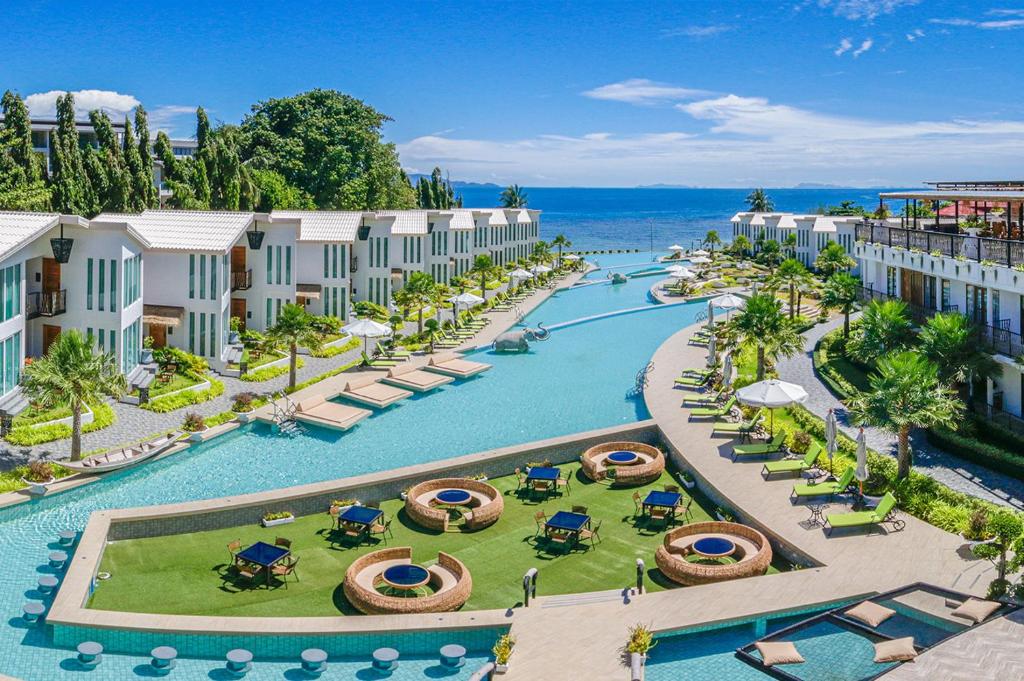 וואני גולדן סנדס קופנגן (Vannee Golden Sands Beachfront Resort)
