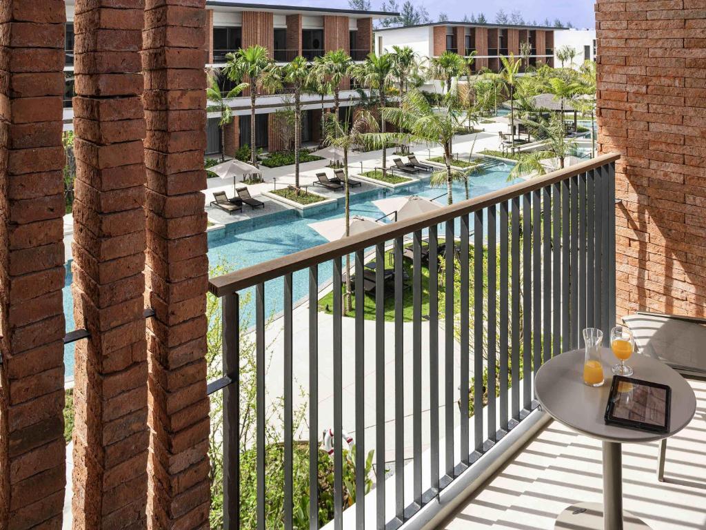 פולמן קאולק (Pullman Khao Lak Resort)