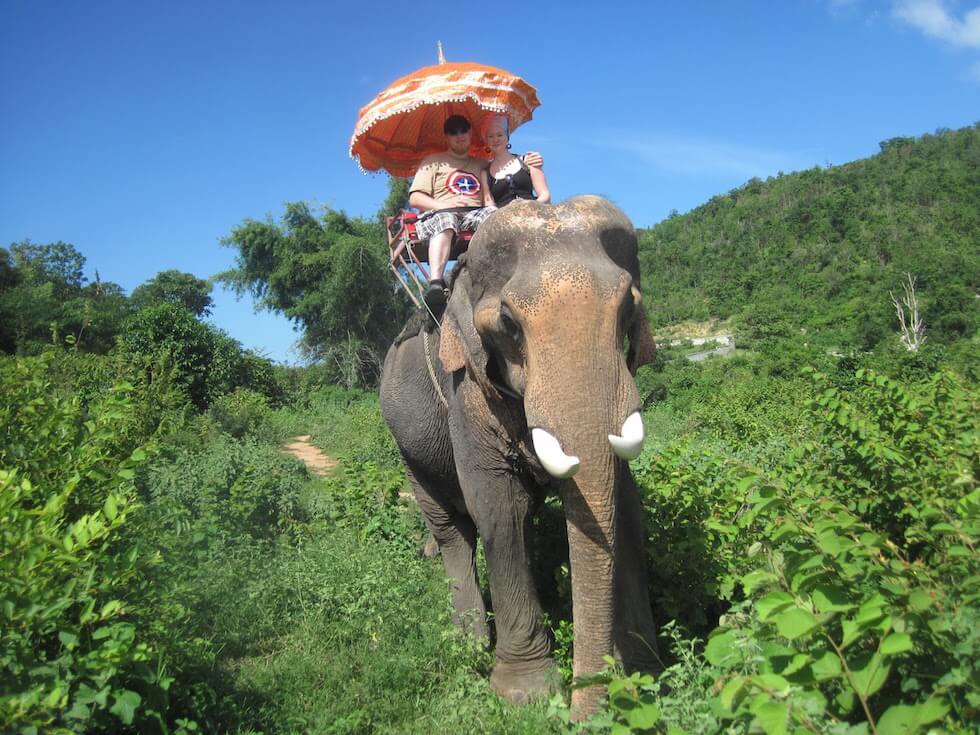 קרן הפילים הוטסדין (Hutsadin Elephant Foundation)