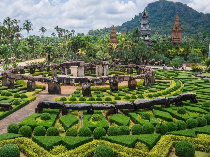 הגנים הבוטניים נונג נוץ’ (Nong Nooch Tropical Garden)