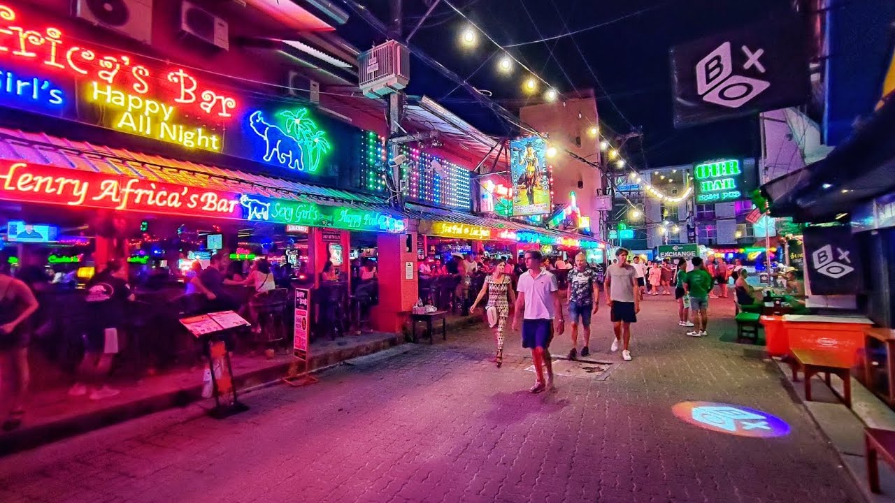 חוף צ’אוונג (Chaweng Beach)