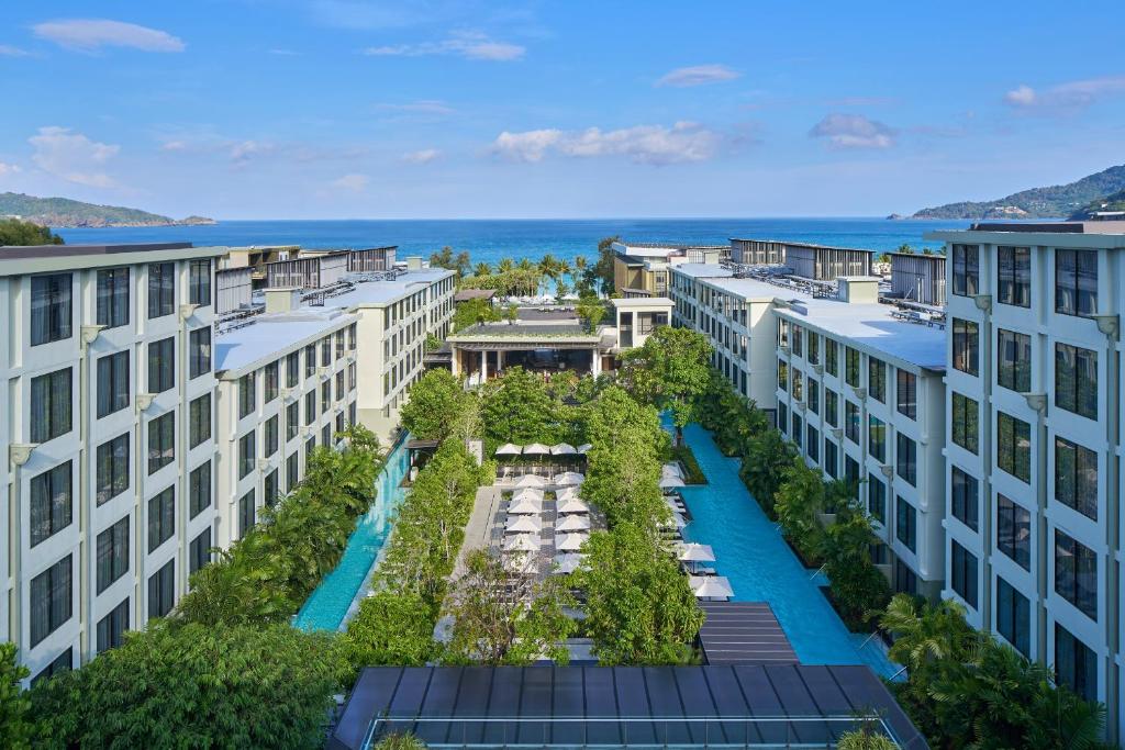 פור פוינטס ביי שרטון פטונג (Four Points by Sheraton Phuket Patong Beach)