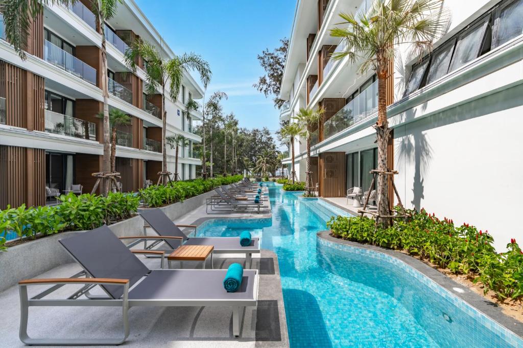 קורה ביץ’ ריזורט (Kora Beach Resort Phuket)