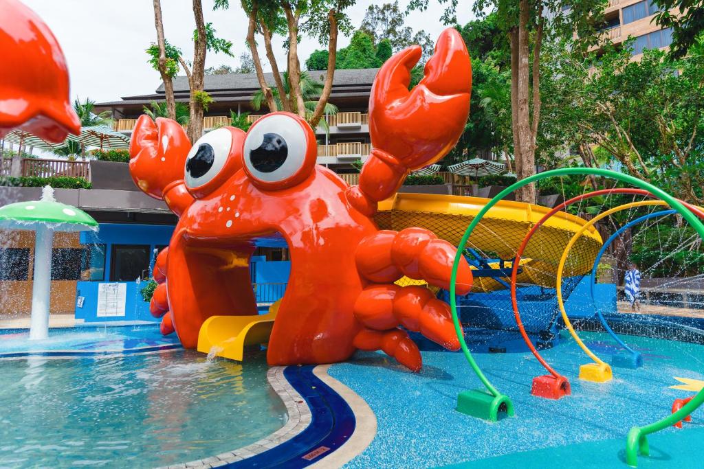 הולידיי אין ריזורט קראבי (Holiday Inn Resort Krabi Ao Nang Beach)