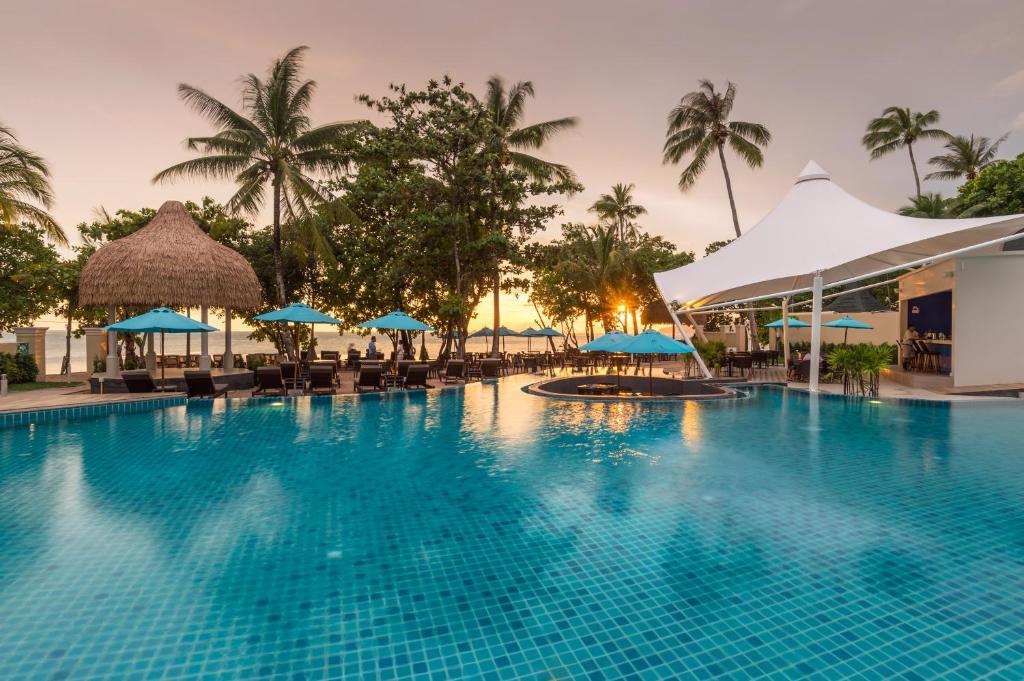 סנטרה או נאנג ביץ' ריזורט - (Centara Ao Nang Beach Resort & Spa Krabi)