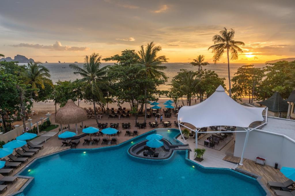 סנטרה או נאנג ביץ' ריזורט - (Centara Ao Nang Beach Resort & Spa Krabi)