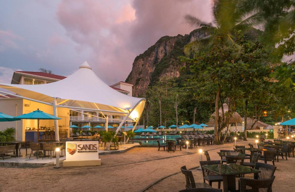 סנטרה או נאנג ביץ' ריזורט - (Centara Ao Nang Beach Resort & Spa Krabi)