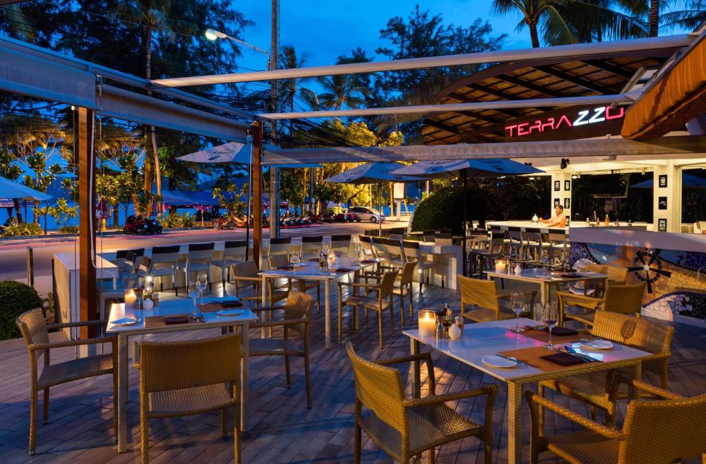 הולידיי אין ריזורט פוקט (Holiday Inn Resort Phuket)