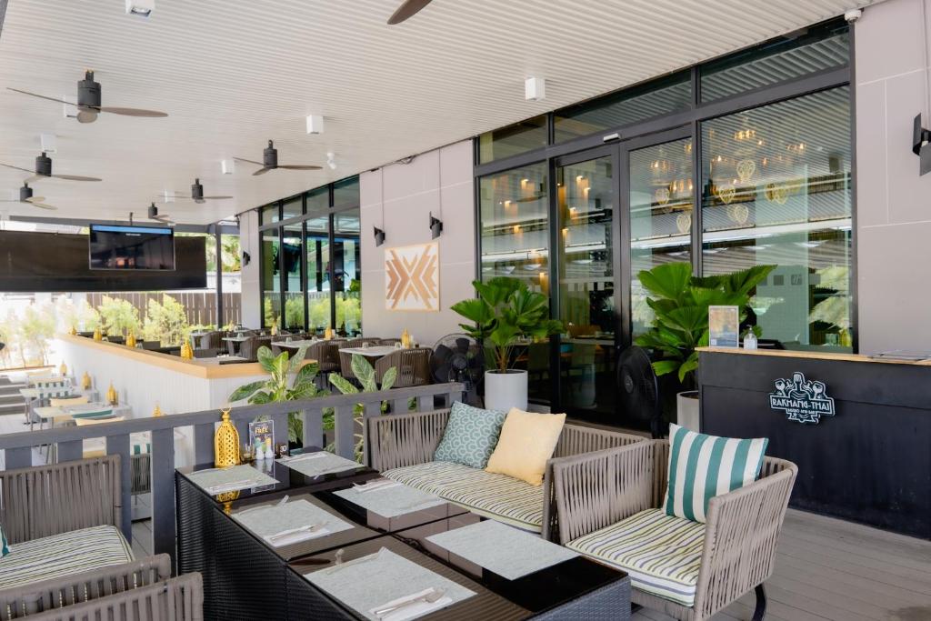 הולידיי אין ריזורט קראבי קלונג מואנג (Holiday Inn Resort Krabi Klong Muang Beach)
