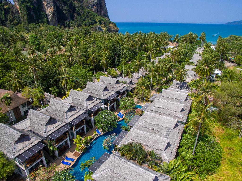 ריילי וילג' ריזורט (Railay Village Resort)