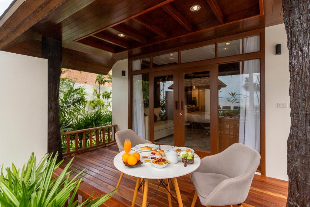 ריילי ביי ריזורט אנד ספא (Railay Bay Resort and Spa)