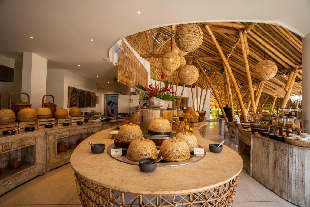 עדן ביץ' קאו לאק ריזורט אנד ספא (Eden Beach Khao Lak Resort & Spa)