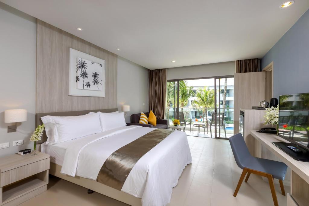 אקס 10 קאו לאק ריזורט (X10 Khaolak Resort)