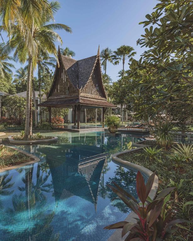 טווינפאלמס פוקט (Twinpalms Phuket)